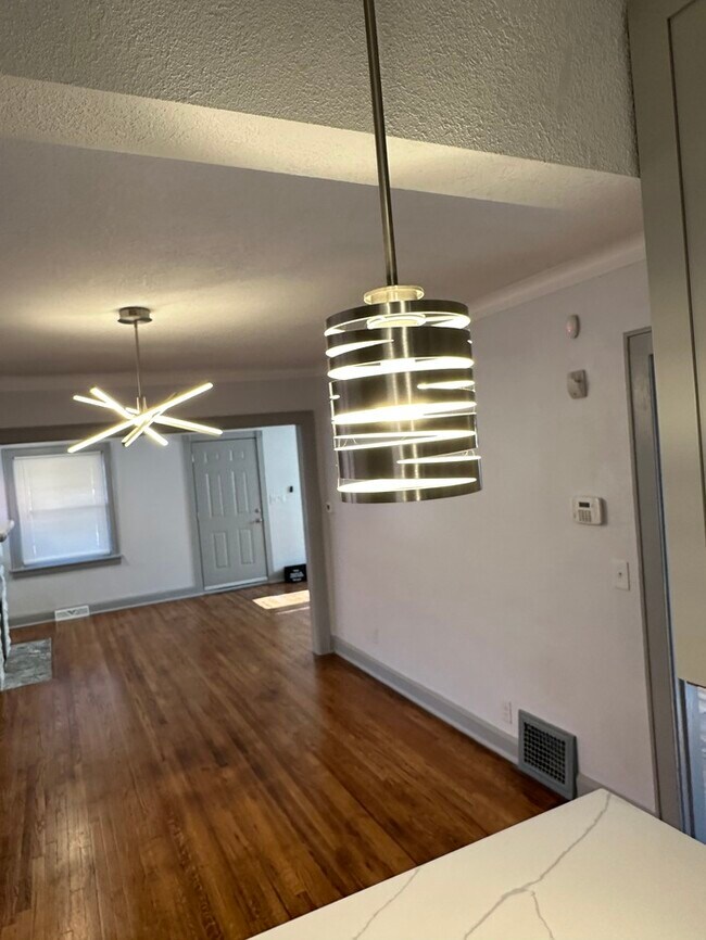 Building Photo - 5414 Brooklyn Ave