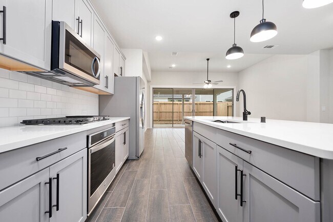 Building Photo - 3405 Knighton Hill Dr