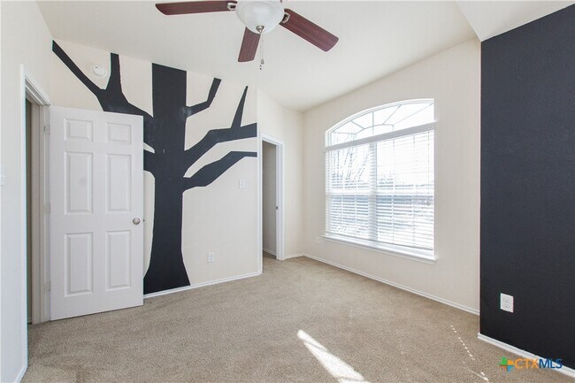 Building Photo - 4701 Green Meadow St