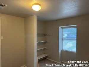 Building Photo - 1715 Parnell Ave
