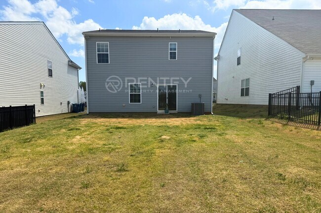 Building Photo - 2802 Legacy Rdg Ln