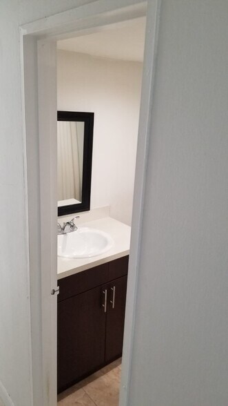 Building Photo - 4230 NW 79th Ave