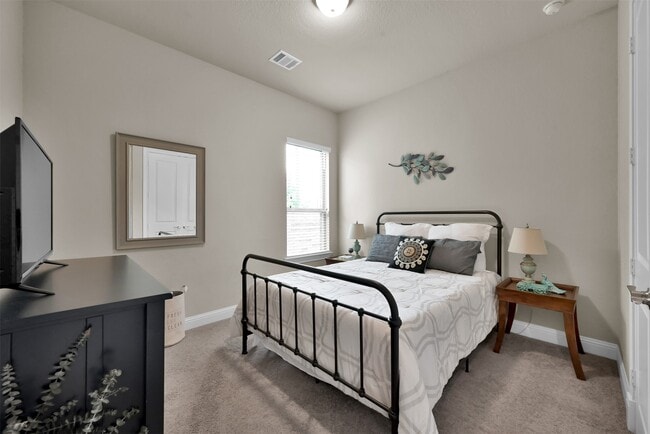 Building Photo - 4205 Grand Oaks Wind