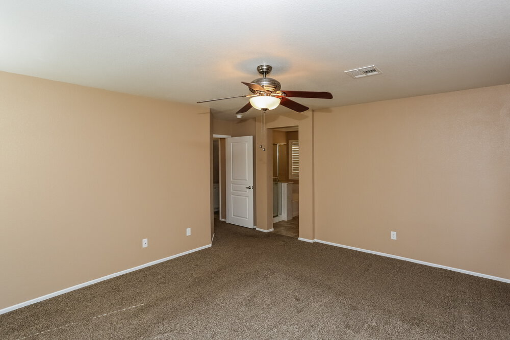 Building Photo - 9434 W Blooming Grove Ave
