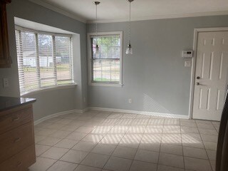 Building Photo - 204 Arroyo Dr