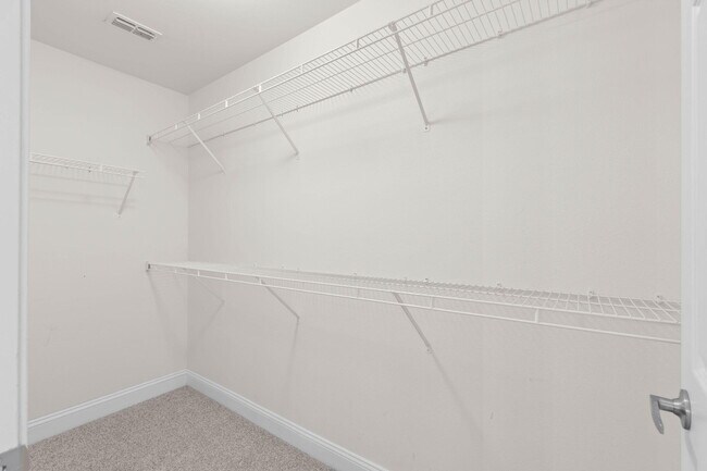 Building Photo - 554 Wingspan Way