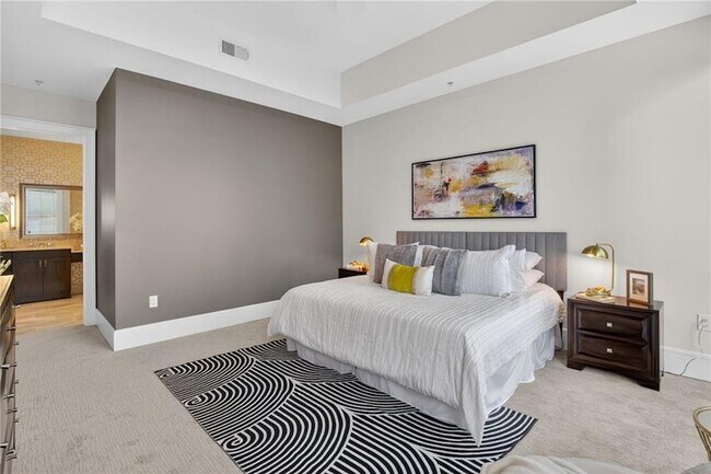 Building Photo - 1065 Peachtree St NE