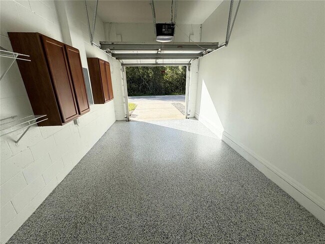 Building Photo - 10703 Yellow Tiger Lily Dr