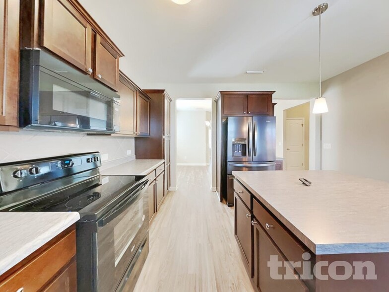 Building Photo - 2215 Osprey Ln