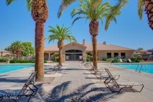 Building Photo - 1367 S Country Club Dr