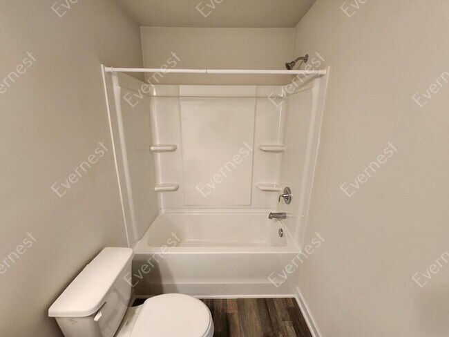 Building Photo - 4708 Fairfax Dr