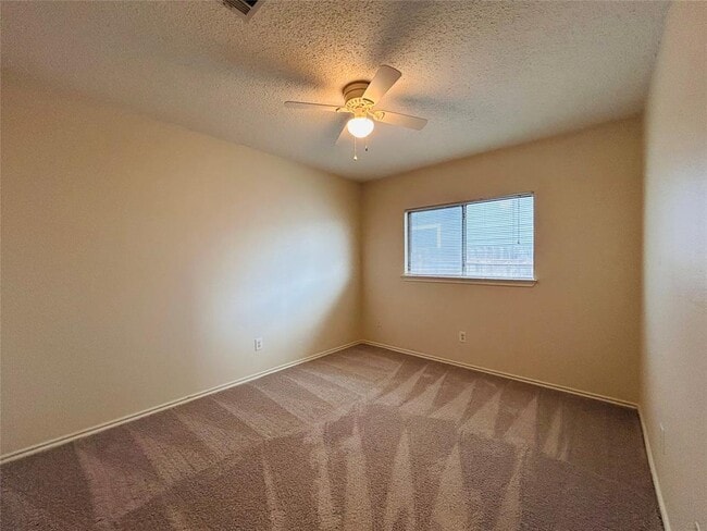 Building Photo - 3639 Bass Loop