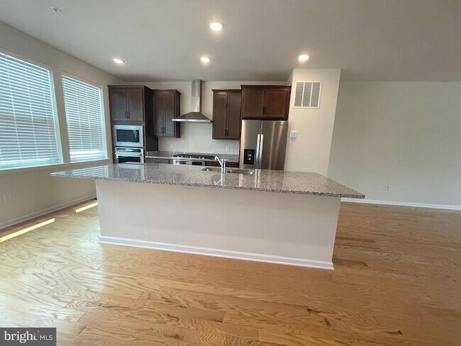 Building Photo - 103 Vaughn Dr Ext