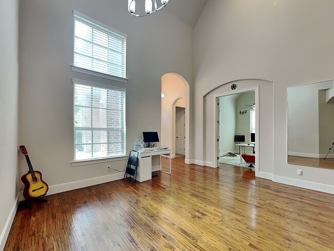 Building Photo - 2639 Virginia Pkwy