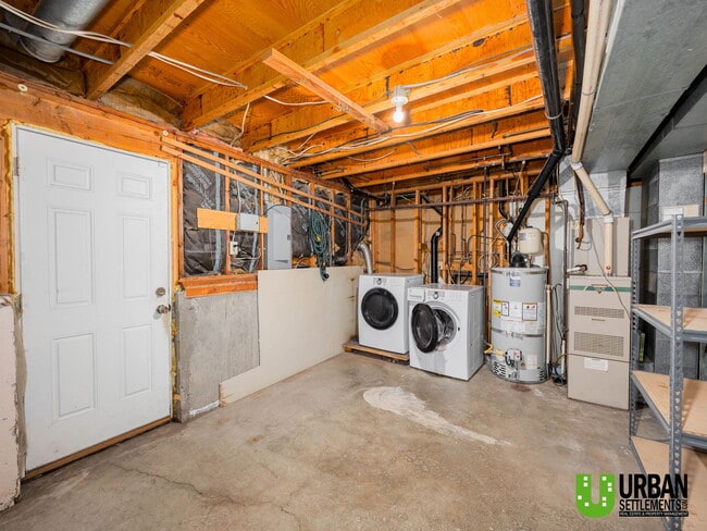 Building Photo - 3928 E 36th Ave