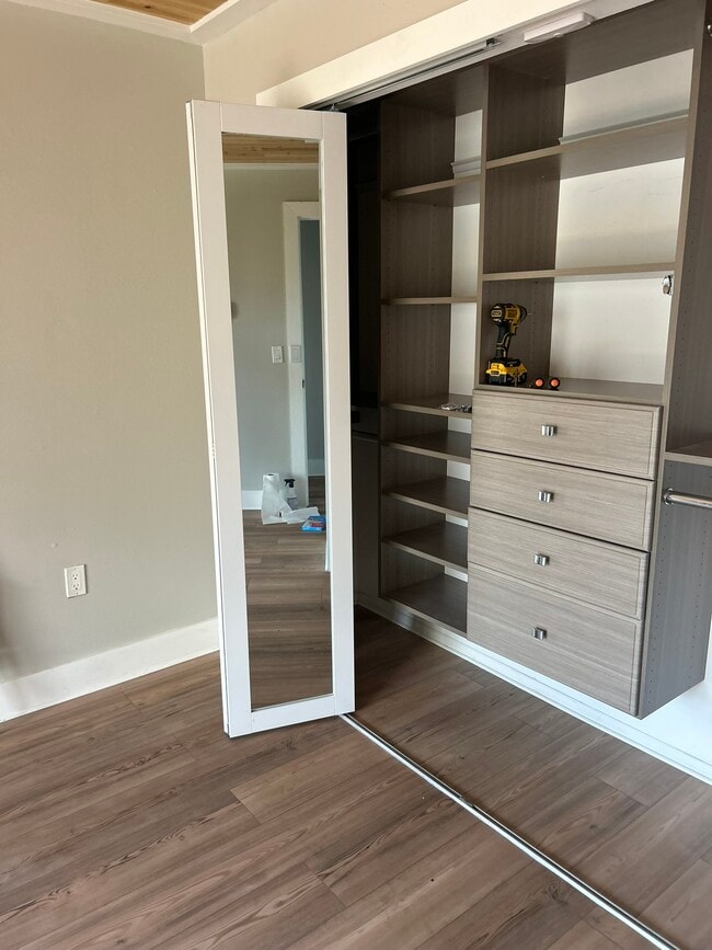 Building Photo - 240 Windward Passage