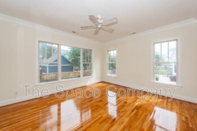 Building Photo - 1150 Quick Rabbit Loop