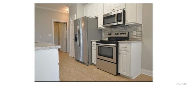 Building Photo - 541 Summertime Pkwy