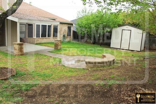 Building Photo - 602 Arapaho Dr