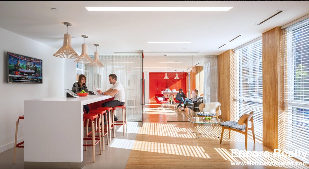 Building Photo - 65 Brainerd Rd