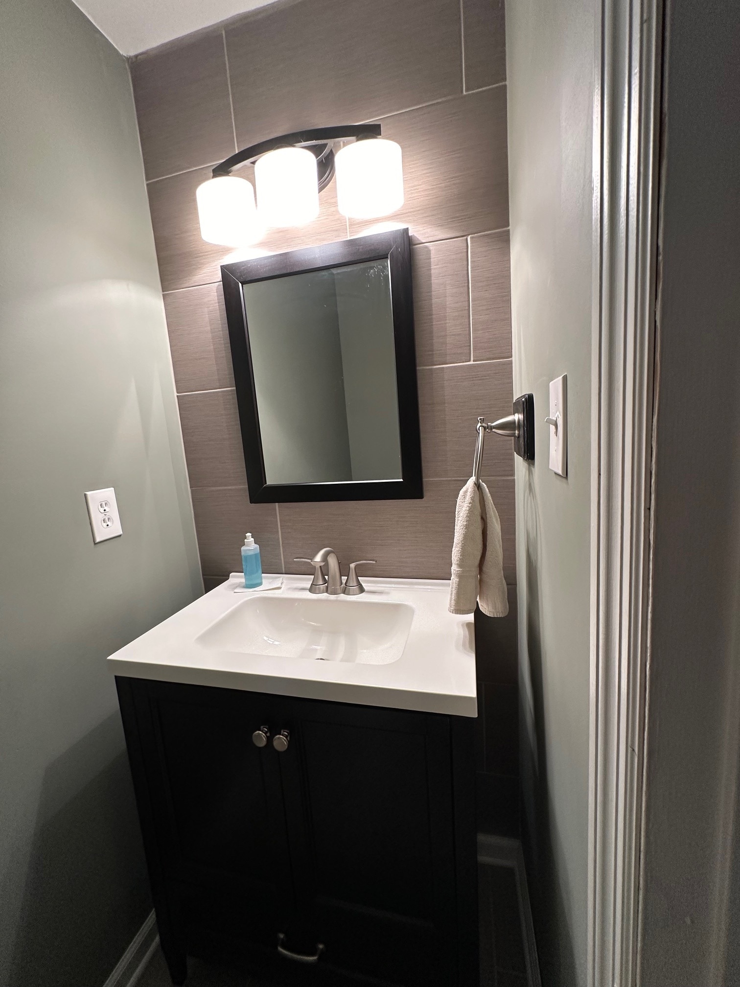 Bathroom 2 - 50 Blue Jay Dr