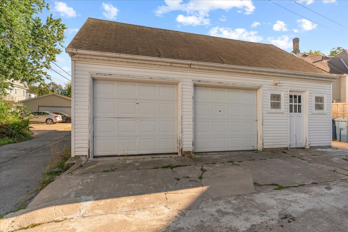 Building Photo - 1519 Adams St NE