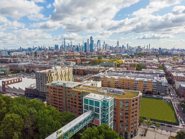 Building Photo - 800 Jackson St