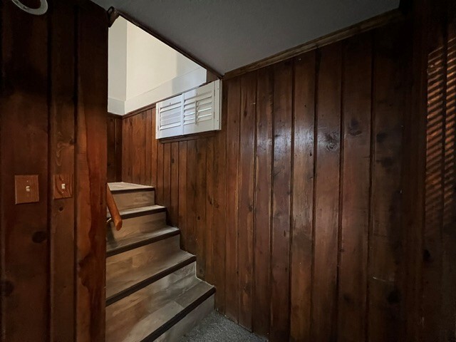 Building Photo - 2125 Stirling St
