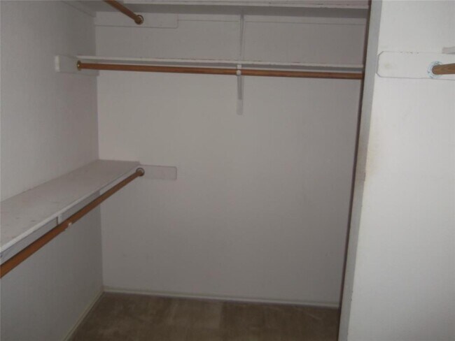 Building Photo - 8020 Osborne Dr