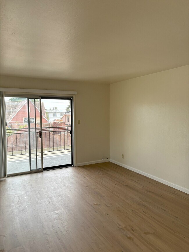 Building Photo - 2172 Blake St