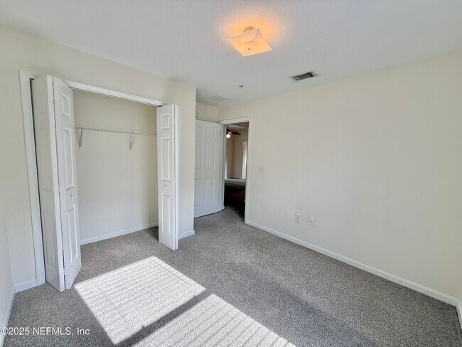 Building Photo - 6788 Manotak Oaks Dr