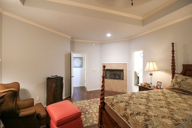 Building Photo - Spacious 5 Bedroom Home In Jenks West School District!