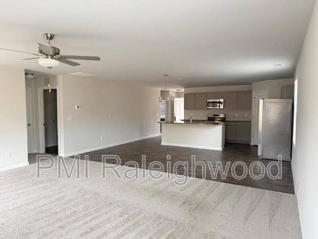 Building Photo - 289 Greenbay St