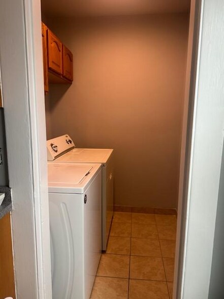 Building Photo - 533 3rd Ave