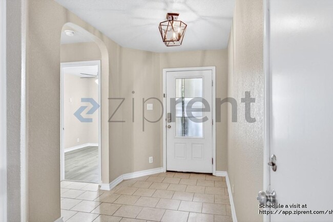 Building Photo - 8745 Ironwood Hill