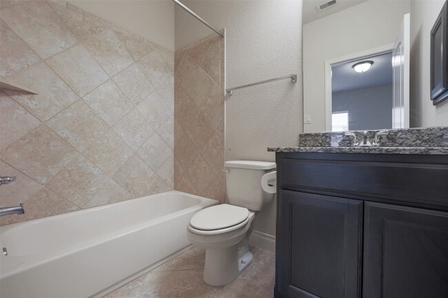 Building Photo - 2707 River Run Rd