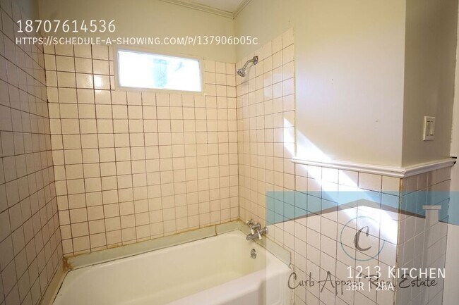 Building Photo - 1213 Kitchen-