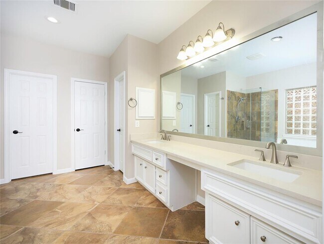 Building Photo - 26634 Godfrey Cove Ct