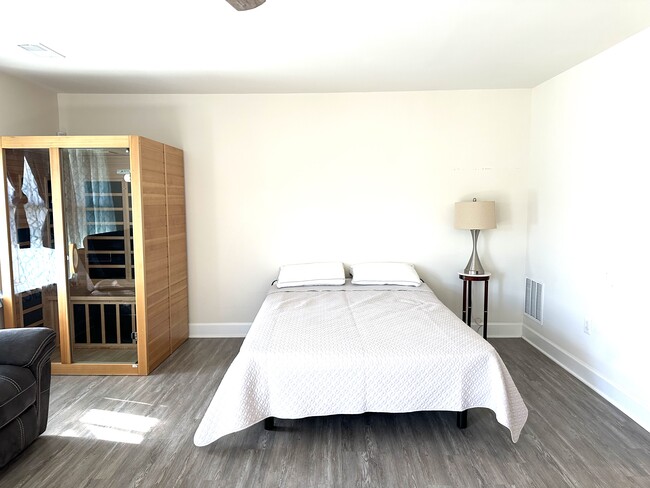 Building Photo - 9117 Mulder Ct