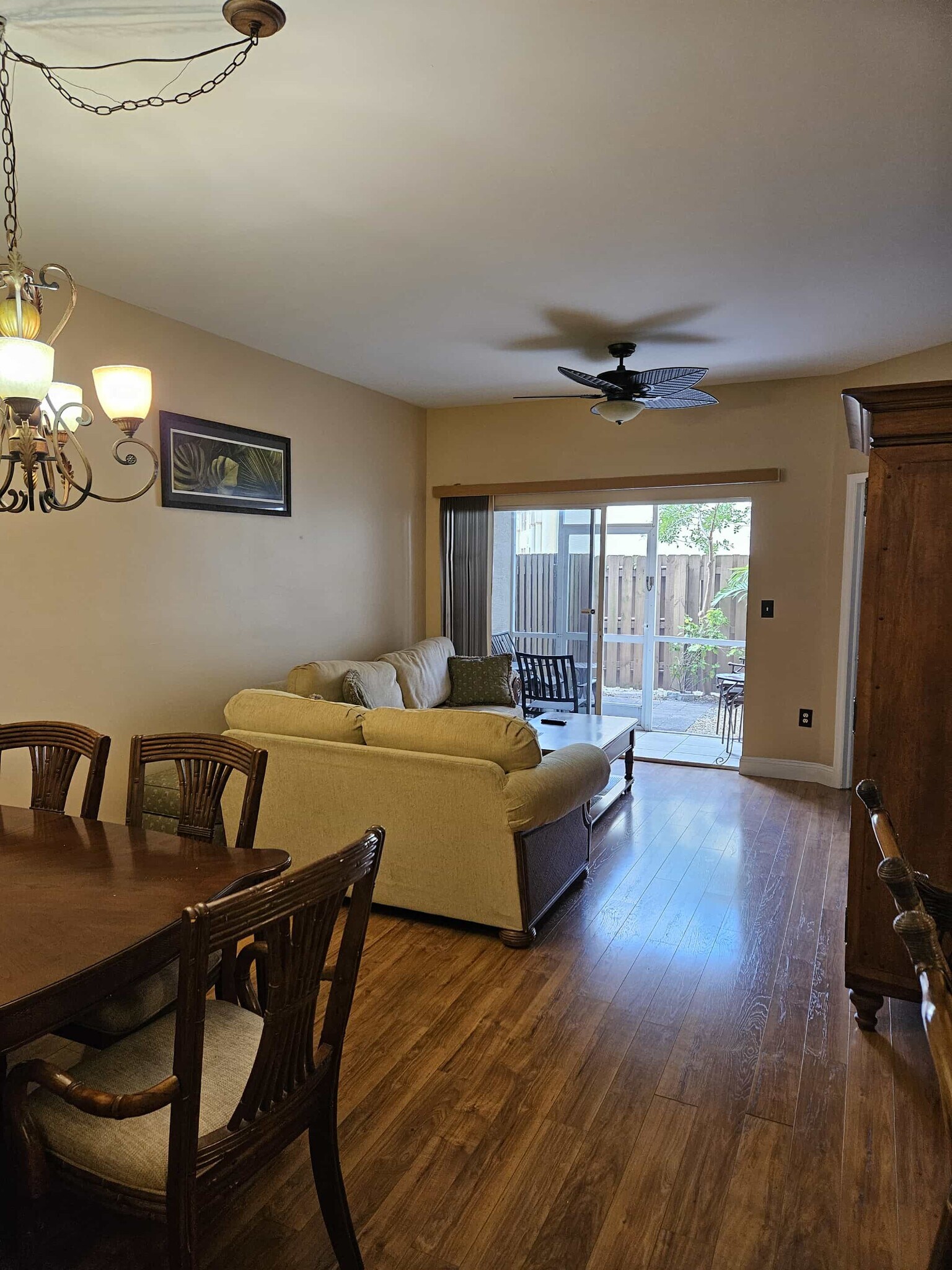 Building Photo - 15385 Bellamar Cir