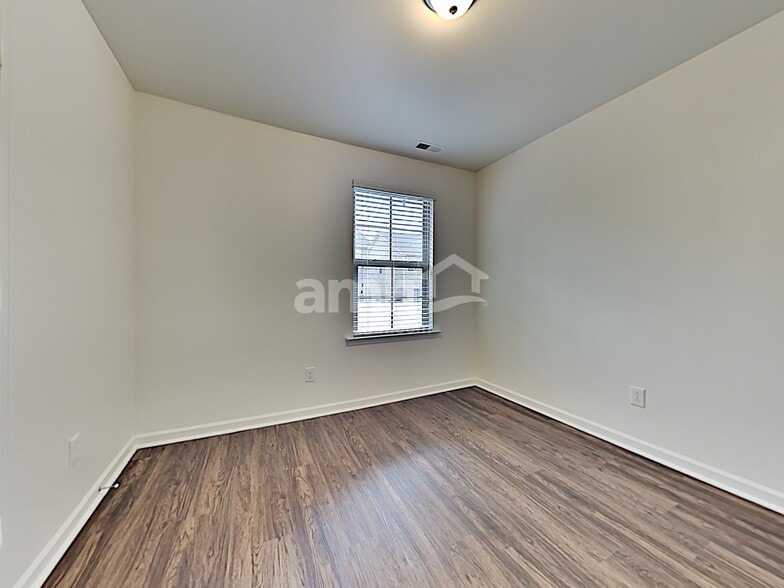 Building Photo - 3730 Nicolyn Dr