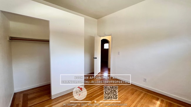 Building Photo - 1/2 Off first months Rent -4 bedroom 2 bat...