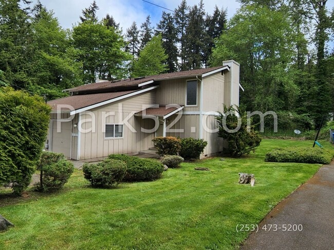 Primary Photo - 2 Bedroom Puyallup Area Townhome