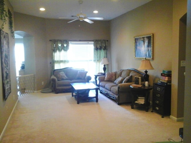 Building Photo - 106 Grasmere Ct