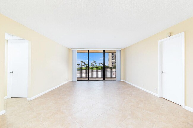 Building Photo - 400 Ocean Trail Way