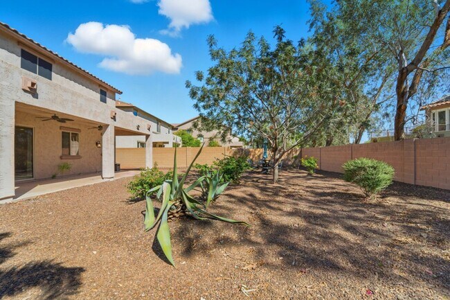 Building Photo - Spacious 3-Bedroom + Loft Home with Mountain Views in Stetson Valley