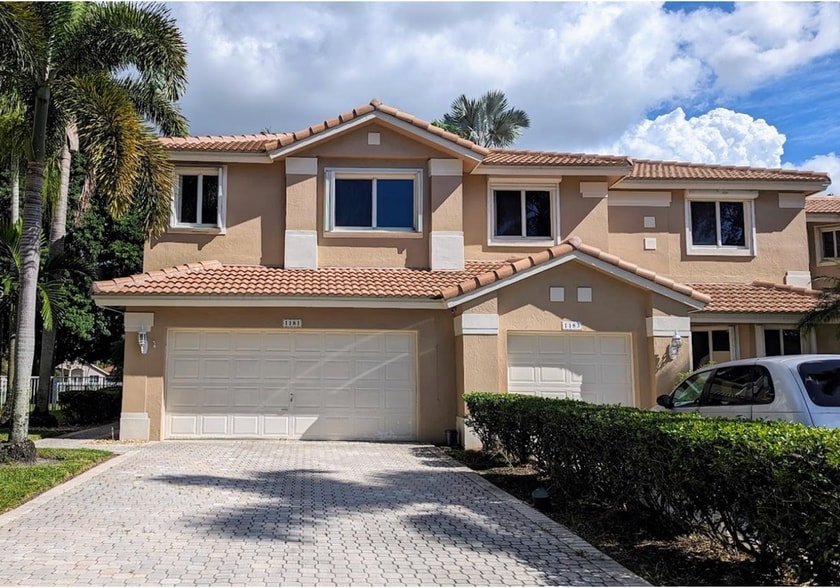 Building Photo - 1181 SW 158th Ave