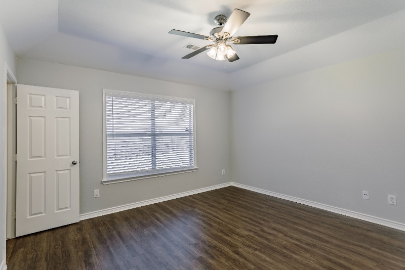 Building Photo - 8915 Wild Rose Ln