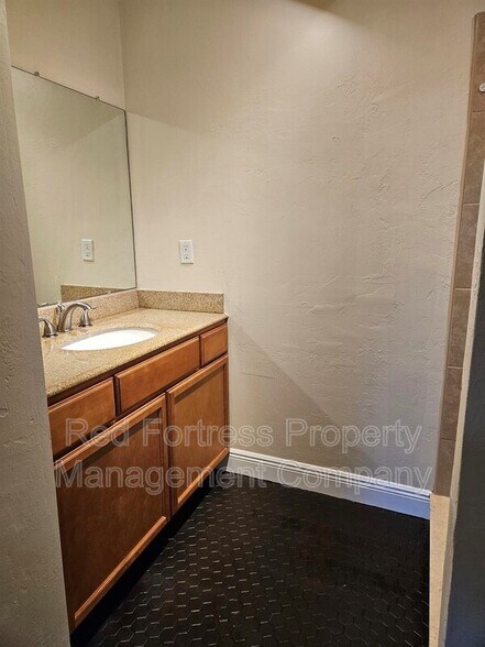 Building Photo - 1199 Gramac Dr