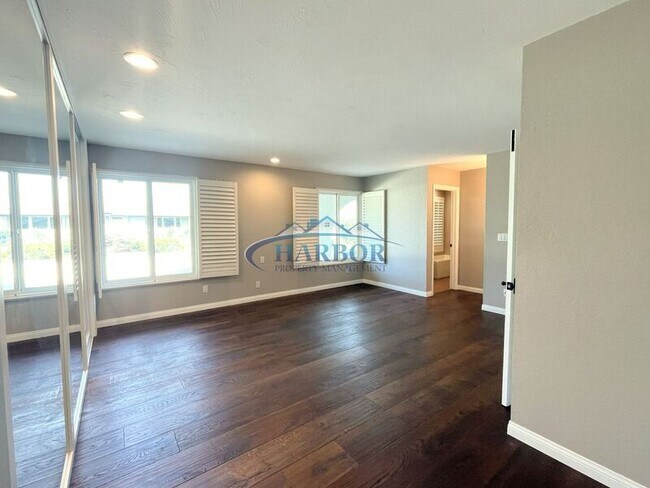 Building Photo - 2300 Sparta Dr